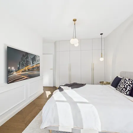 Luxury Penthouse In Center With Terrace & Direct Lift - The Piekna Residences