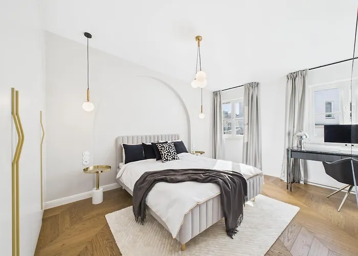 Апартаменты Luxury Penthouse In Center With Terrace & Direct Lift - The Piekna Residences Варшава